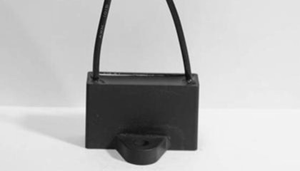 使用電機啟動電容器時需注意哪些事項?